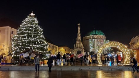 Pécsi Adventi Kézműves és Mesevásár